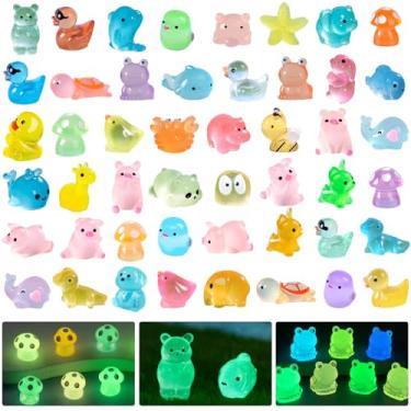 Imagem de 70 peças luminosas de mini animais de resina, estatuetas de animais em miniatura que brilham no escuro, pequenos animais de resina para esconder para jardim e paisagem, acessórios de casa de bonecas