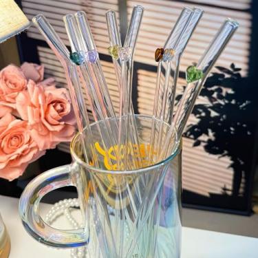 Imagem de YUTRENN Canudos de vidro para copos de 1,134 g 850 g Canudos de substituição longos com 8 canudos dobrados com coração e 2 escovas de limpeza, canudo de 31 cm, resistente a estilhaçamento, seguro para