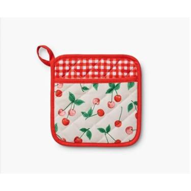 Imagem de RIFLE PAPER CO. Suporte de panela, padrão cereja impresso digitalmente com tubulação de contraste, estrutura de diamante acolchoado, laço de canto para pendurar, slot de mão, 20 cm L x 20 cm C