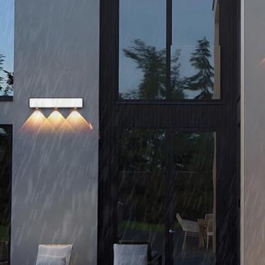 Imagem de Lâmpadas de Parede LED Exterior IP65 Impermeável Alumínio Metal Lâmpada de Parede Exterior Moderna Longa Preta Iluminação de Parede Interior/Exterior para Jardins Terraço Corredor Escada (Luz Quente