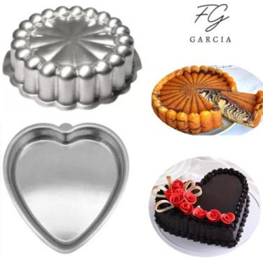 Imagem de Kit De 1 Forma Charlotte Decorada Gomada + 1 Forma Coração Reto N. 1 -