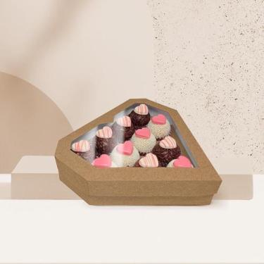 Imagem de 10 Caixas Kraft Coração para 11 Doces com Visor - Embalagens Conceito