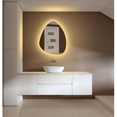 Imagem de Espelho orgânico decorativo iluminado com led quente 55x77cm - Woodgla