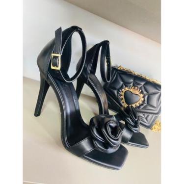 Imagem de Sandália feminina salto fino alto flor 3D preta branca dourada - Taty 