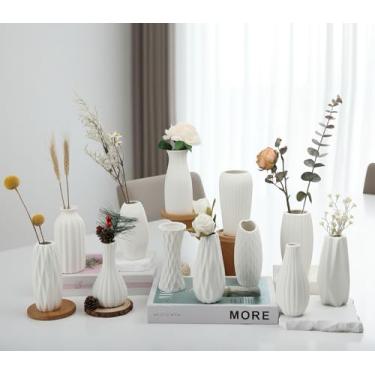 Imagem de BEAHOT Conjunto de 12 vasos de cerâmica - Mini frascos brancos foscos a granel | Vasos pequenos de cerâmica branca para centros de mesa, arranjos florais de casamento, artesanato DIY e decoração de