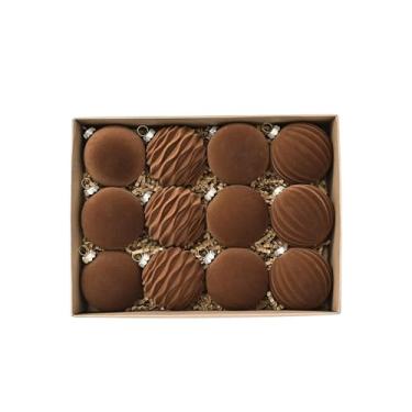 Imagem de Fancyes Conjunto de 12 bolas de veludo para enfeitar a árvore de Natal, com 6 cm de diâmetro, pingentes decorativos para shoppings, restaurantes e jardins, Marrom