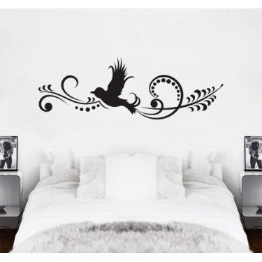 Imagem de Adesivo De Decoração Parede Pássaro Voando Floral Quarto - Gaudesivos