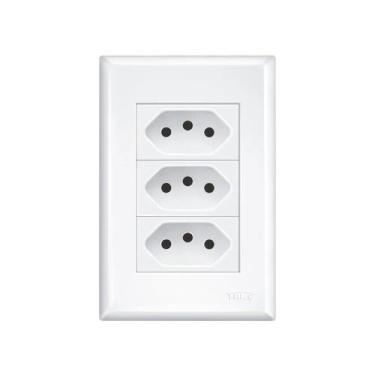 Imagem de Tomada tripla 10a com placa 4x2 Fame Evidence Branca