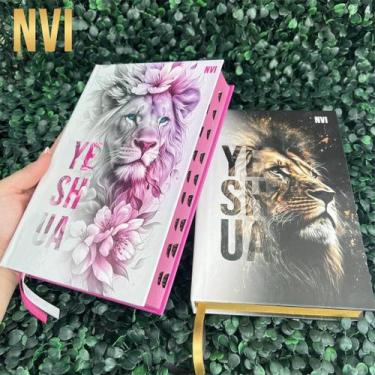 Imagem de Kit Casal Cristão 2 Bíblias NVI Evangélicas Yeshua Floral Rosa e Yeshu