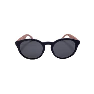 Imagem de ÓCULOS DE SOL DIZZY MASCULINO REDONDO PRETO COM HASTE DE MADEIRA