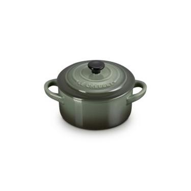 Imagem de MINI COCOTTE LE CREUSET CLASSIC 250ML 10CM PUXADOR PRETO EM CERÂMICA VERDE THYME 71901101730100
