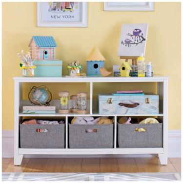 Imagem de Estante infantil baixa Martha Stewart Living & Learning branca em madeira com 5 nichos e cestos de tecido para quarto e brinquedoteca