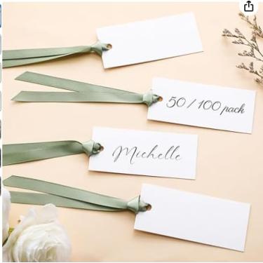 Imagem de 50 peças de cartões de nome para configuração de mesa - Cartões de casamento em branco - Etiqueta de presente de 3,5 x 8,5 cm com fita de cetim - Etiquetas de presente penduradas para casamento