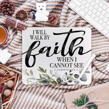Imagem de Mouse pad de eucalipto cristão eucalipto, versículo bíblico 2 Corinthians 5:7 mousepads para casa, escritório, dormitório, laptop, computador, acessórios de mesa, presentes cristãos para mulheres, 21