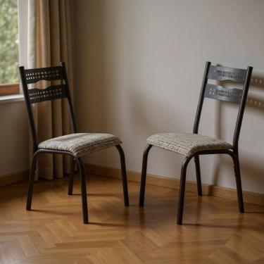 Imagem de Kit 2 Cadeiras De Aço Com Assento Estofado Luna - Preto E Manteiga