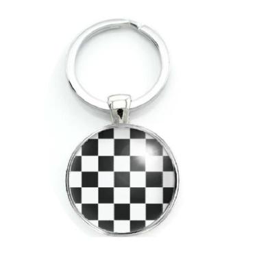 Imagem de Chaveiro Xadrez Quadriculado Preto e Branco Dualidade - RECANTO ASTRAL