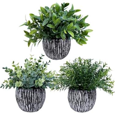 Imagem de Winlyn Conjunto de 3 vasos artificiais de plantas artificiais de eucalipto e alecrim buxo verde em vasos de concreto preto e branco, plantas falsas para ambientes internos e externos, casa,