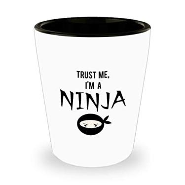 Imagem de Copo de shot Ninja divertido – ideia de de Natal