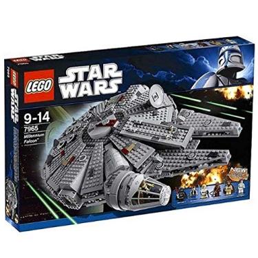 Imagem de LEGO Star Wars Millennium Falcon 7965