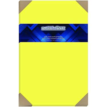Imagem de 50 cartolina fluorescente amarelo neon brilhante - 28 cm x 43 cm (11 x 17 polegadas) Tablóide | Razão | Tamanho de livreto - Papel de capa de cartão leve de 160 kg - Folhas de superfície lisa