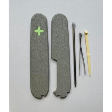 Imagem de Capas de substituição para balanças Victorinox mais alças de plástico de 91 mm com pinça de palito e caneta esferográfica cruz brilhante (cinza)