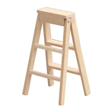 Imagem de Escada de madeira em miniatura para casa de bonecas dobrável em escala 1:12