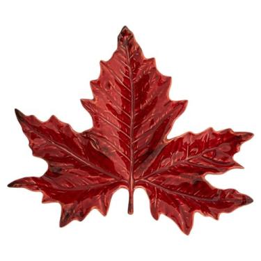 Imagem de Bordallo Pinheiro Placa de folha de bordo vermelho Gudrun por Cláudia Schiffer