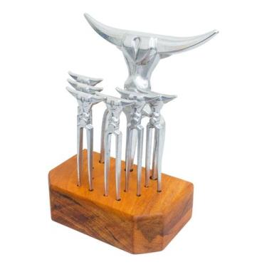Imagem de Kit Tridente + 6 Garfinhos Petisco Churrasco + Base Madeira Rustica - 