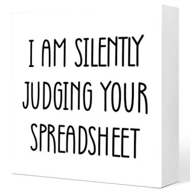 Imagem de Ruvoty Placa Engraçada De Caixa Madeira Para Escritório, "Estou Julgando Silenciosamente Sua Planilha", Placas Engraçadas Blocos Decoração Prateleiras Mesa Fazenda