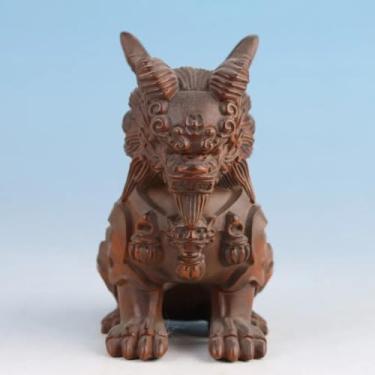 Imagem de FENNYYAR Estátua de figura de leão Leão esculpida à mão em buxo chinês, 9 cm, coleção de presente de decoração