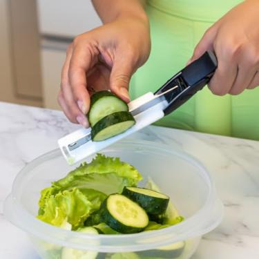 Imagem de Tesoura Fatiadora 2 em 1 Multiuso com Mini Tábua Integrada Cooking Sisters