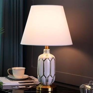 Imagem de Quarto Contemporâneo Lâmpada De Mesa De Cerâmica LED Criatividade Americana Sala De Estar Quarto Infantil Estudo Villa Hotel Cabeceira Mesa Luz (Estilo 19)