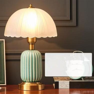 Imagem de Quarto Contemporâneo Lâmpada De Mesa De Cerâmica LED Criatividade Americana Sala De Estar Quarto Infantil Estudo Villa Hotel Cabeceira Mesa Luz (Estilo 25)