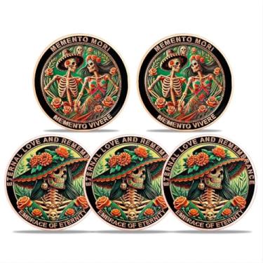 Imagem de RYUKENLM Pacote com 5 Moedas Memento Mori Dia de Los Muertos Challenge Coins Amor Eterno e Lembrança Esqueleto Casal Medalhão Inspirador Diário Estoico Lembrete Token Presentes Estoicismo
