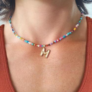 Imagem de Colares coloridos com inicial feminina – colar de bolhas feito à mão com contas delicadas e fofas de praia, colares boho para mulheres, joias modernas, colar gargantilha, Medium, Cobre Banhado a ouro