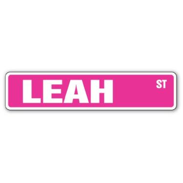 Imagem de LEAH Placa de rua com nome para crianças | Uso interno/externo | Placa de plástico de 46 cm de largura