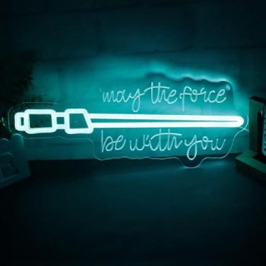 Imagem de Pinlangdou Placa De Néon De Sabre De Luz Azul Que A Força Esteja Com Você Luzes De Néon Para Decoração De Parede, Luz De Espadas Regulável Para Sala De Jogos, Quarto, Sala De Estar, Melhores Presentes