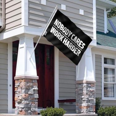 Imagem de Bandeira Fly in Breeze 9,5 x 1,5 m Nobody Cares Work Harder - Cabeçalho de lona e costura dupla - Inspirador de fitness motivacional para casa, academia, faculdade, dormitório, bandeiras, poliéster