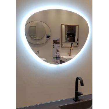 Imagem de Espelho orgânico decorativo iluminado com led frio 60x80cm - Woodglass