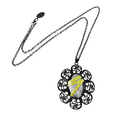 Imagem de Colar CSI - Cena do crime, moldura de filigrana preta, pingente de detetive - 146-JBFN, grande, metal, sem pedra preciosa