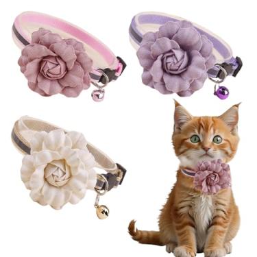 Imagem de Pacote com 3 colares de flores para gatos, 1 coleira rosa para gatos com sino, 1 coleira branca para gatinhos, 1 roxa com sinos e gravata borboleta de flor, coleiras seguras removíveis para gatos