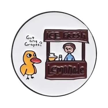 Imagem de Broche De Esmalte Pato Amarelo Desenho Animado Pato Cowboy Com Faca, J