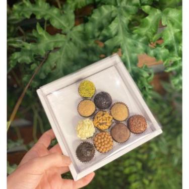 Imagem de Caixa Brigadeiro Natal Branca com 5 un Assk Rizzo Confeitaria