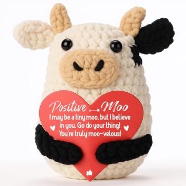 Imagem de YUEYUQIU Mini Funny Cow Gifts for Women - Inspirational Motivational Gifts for Coworker Sister Best Friend Teens Girl - Cute Handmade Crochet Cow Present for Easter Birthday Graduation Christmas