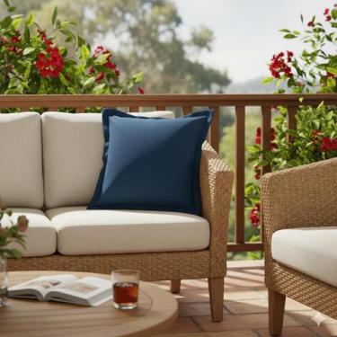 Imagem de Almofada Decorativa com Enchimento de 60x60 cm com Abas em Suede - AMo