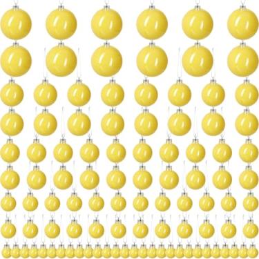 Imagem de 100 peças, 5 tamanhos, enfeites de bola de Natal amarelos, decorações de árvore de Natal inquebráveis com laço para pendurar e corda, bola decorativa de Natal para decoração de guirlanda de guirlanda
