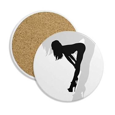 Imagem de Caneca de porta-copos com contorno de mulher bonita e quente com pedra absorvente de proteção de mesa