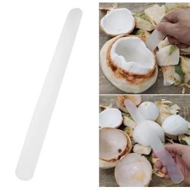 Imagem de 1 abridor de coco branco, ferramentas flexíveis e flexíveis para ovos de coco, raspador de carne de coco, utensílios e gadgets para amantes de coco Ballers de melão, descaroçadores de frutas e
