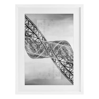 Imagem de Stupell Industries Impressão emoldurada surrealista de ferro torcido branco sob o vidro por Robin Vandenabeele, 23 x 17