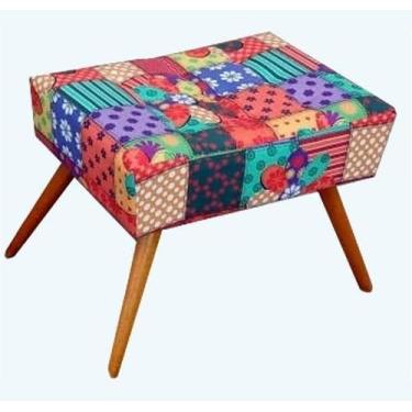 Imagem de Puff decorativo Banqueta Viena Pés Palito - Suede Patchwork - JBF